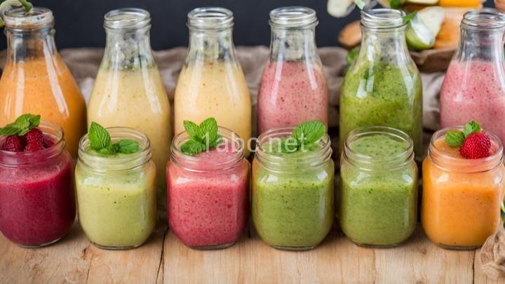 DIY Smoothie Bar: Create Your Own Signature Smoothie Recipes