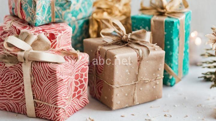 Unique and Budget-Friendly DIY Gift Ideas for Craft Lovers