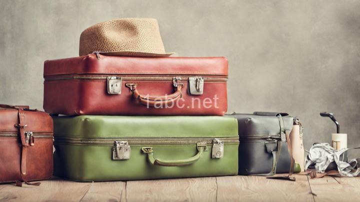 Traveling Light: Packing Tips for a Budget-Friendly Vacation